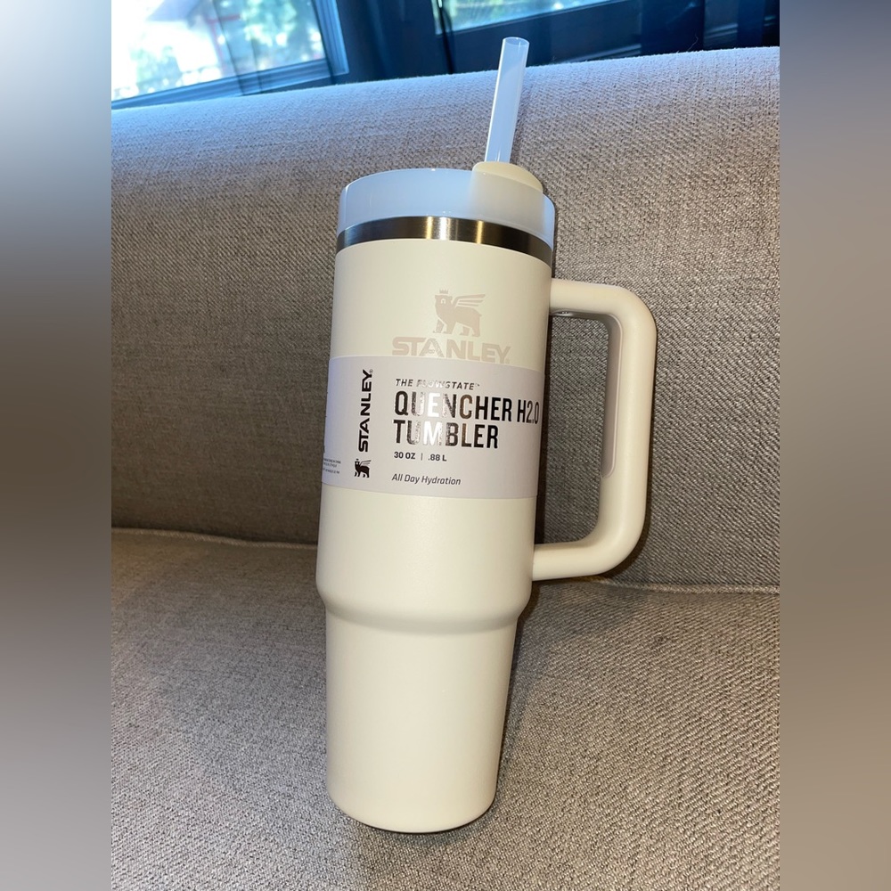 30oz Stanley quencher in cream